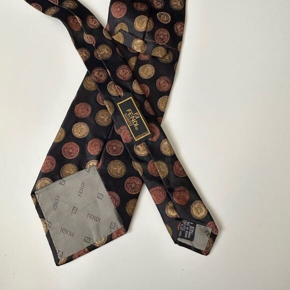 Fendi Circle Logo Pattern Black Silk Tie - Picture 3 of 10